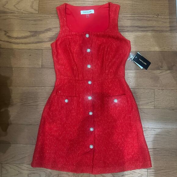 NWT Taylor Red Shimmer Tweed Holiday Dress Size 8 Gem Button Detail & Pockets - Picture 10 of 11